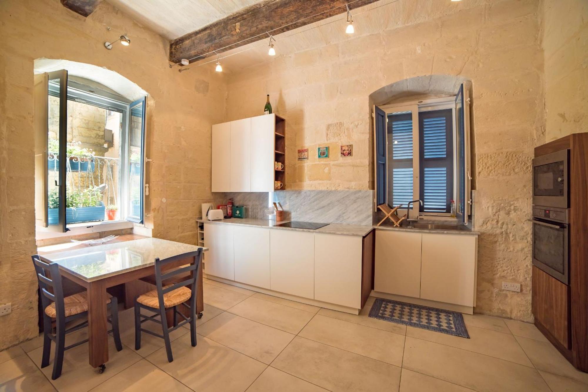 The Artist Apartment Valletta Bagian luar foto
