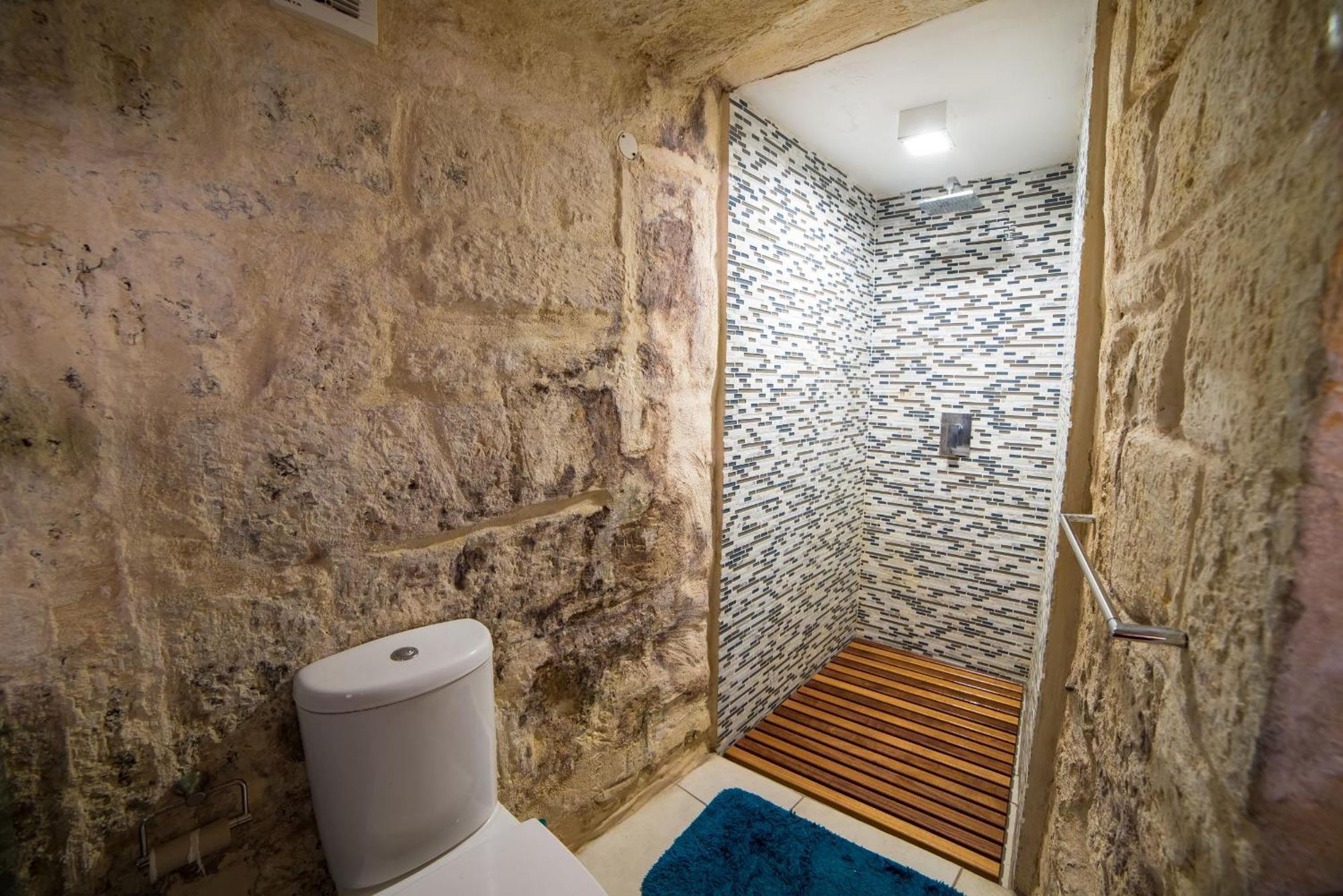 The Artist Apartment Valletta Bagian luar foto